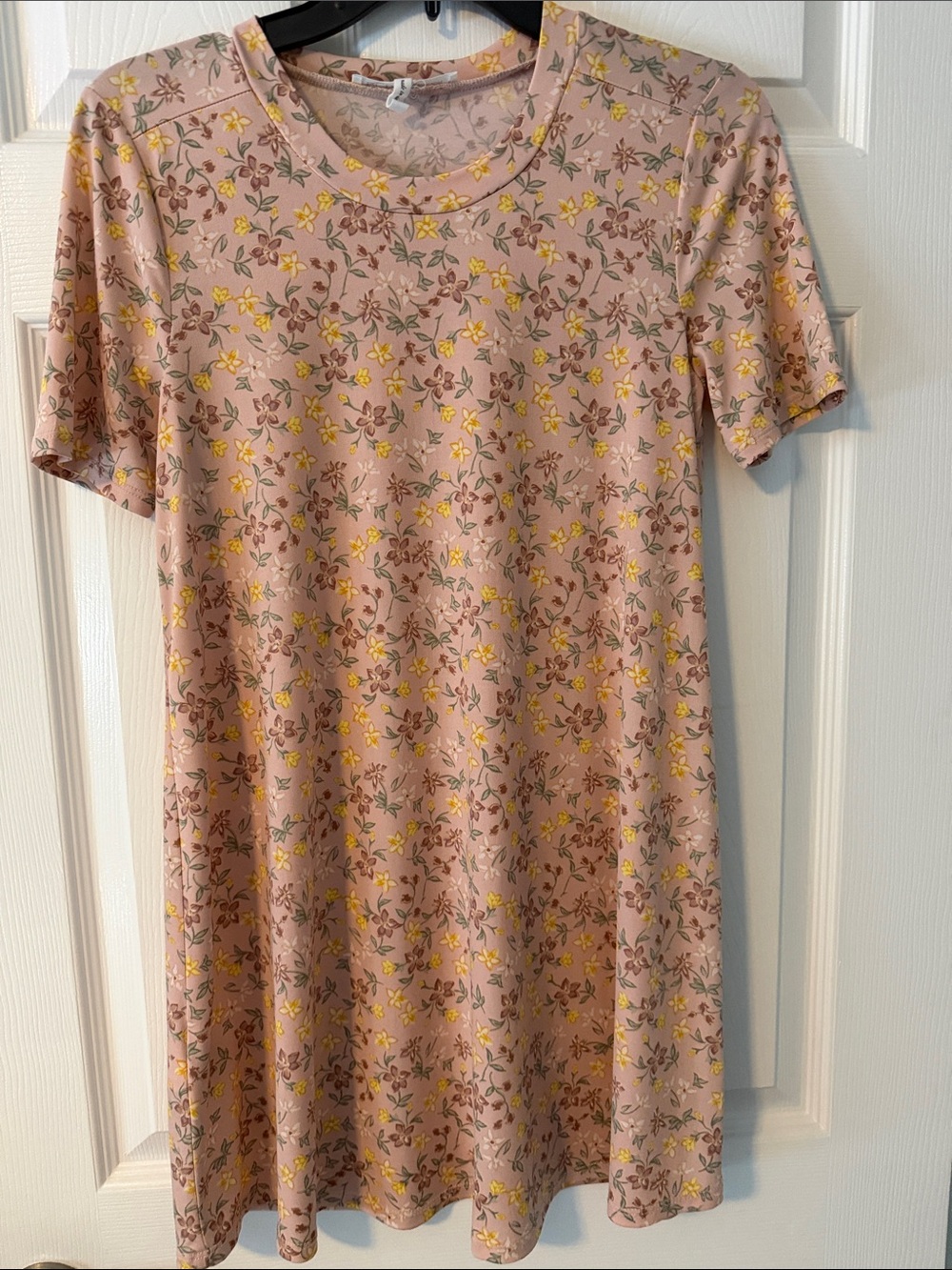 BCBGeneration XS Pink Floral Mini Swing Dress